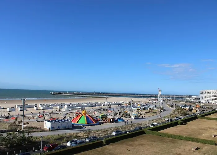 Plage De Calais, Vue Sur Mer!