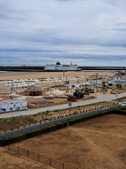 De Calais, Vue Sur Mer!